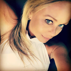 Meet your Posher, Caroline